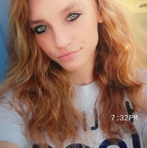 Meet your Posher, Alyssa